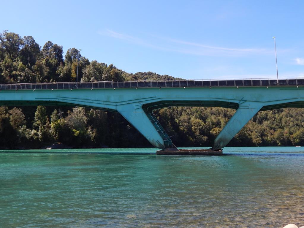 Cabanas Nutrias Patagonicas Puelo River Exteriér fotografie