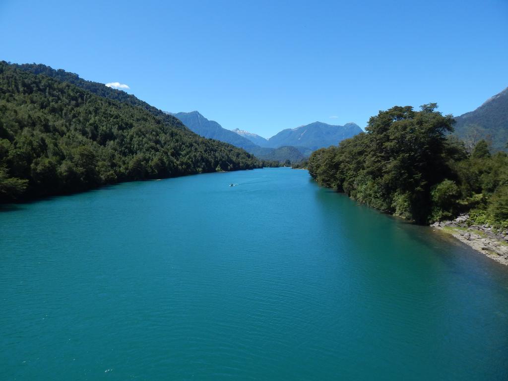 Cabanas Nutrias Patagonicas Puelo River Exteriér fotografie